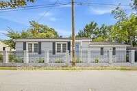 Building Photo - 1133 Brody Ave