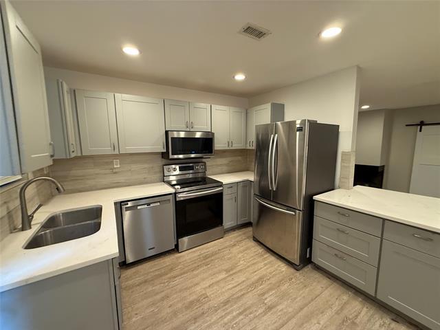 Building Photo - 7522 Holly Hill Dr