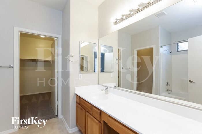 Building Photo - 15447 W Yucatan Dr