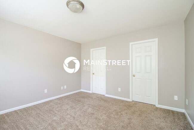 Building Photo - 3 Bedroom Pet-Friendly Home in Winston-Salem, NC with Main Street Renewal