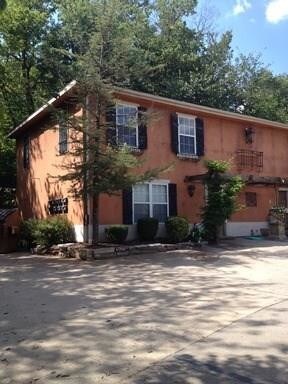 Building Photo - 356 S University Ave