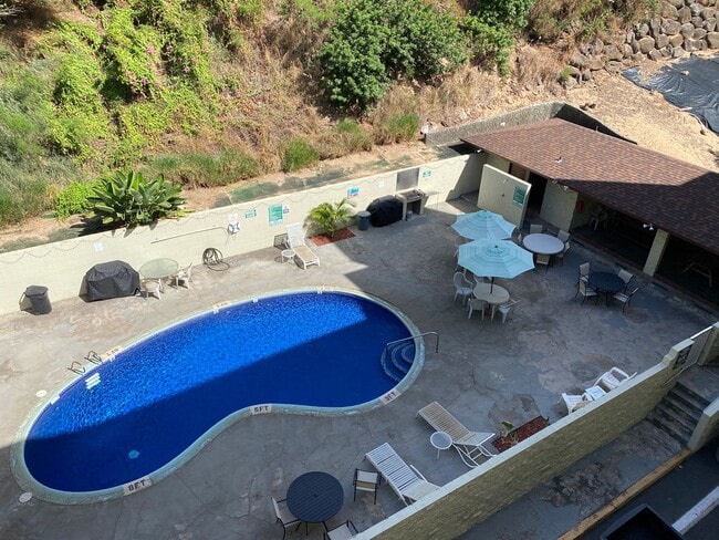 Building Photo - Freshly renovated, Wailuku - 2 bedrooms, 1.5 baths