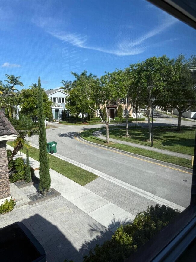 Building Photo - 16991 SW 90th Terrace