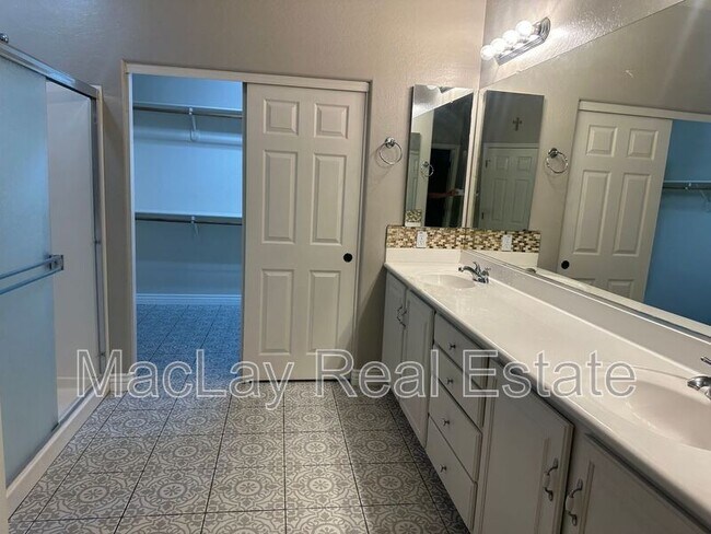 Building Photo - 6700 S Agate Way