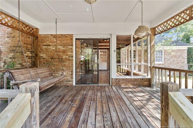Building Photo - 309 Kenwood Dr