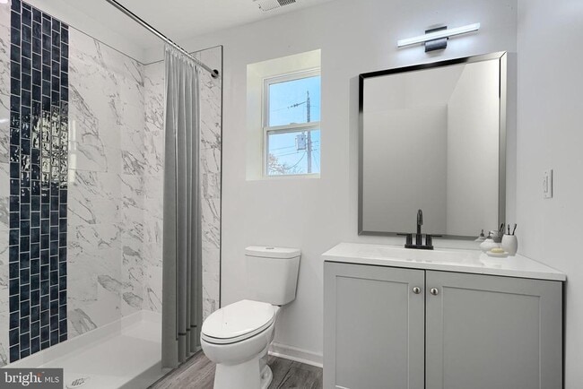 Building Photo - 9 Avenal Rd