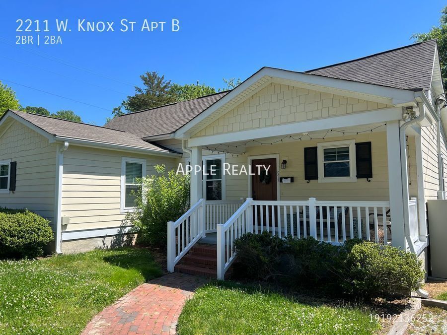 Building Photo - 2211 W Knox St