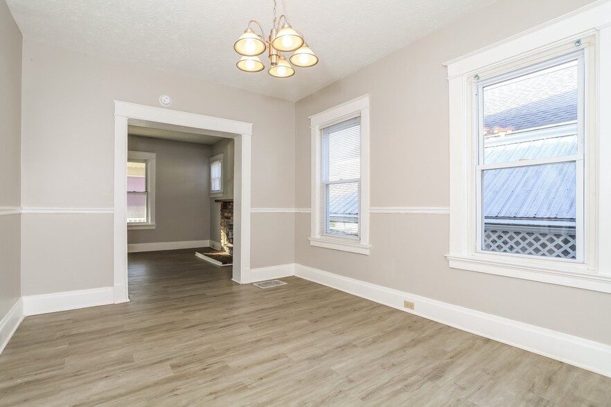 Building Photo - 20 E 32nd St