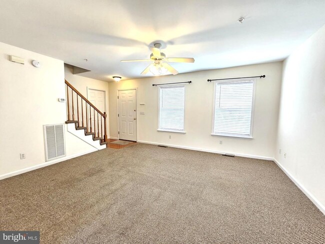 Building Photo - 1014 Zircon Ct