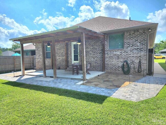Building Photo - 662 Wild Heron Way