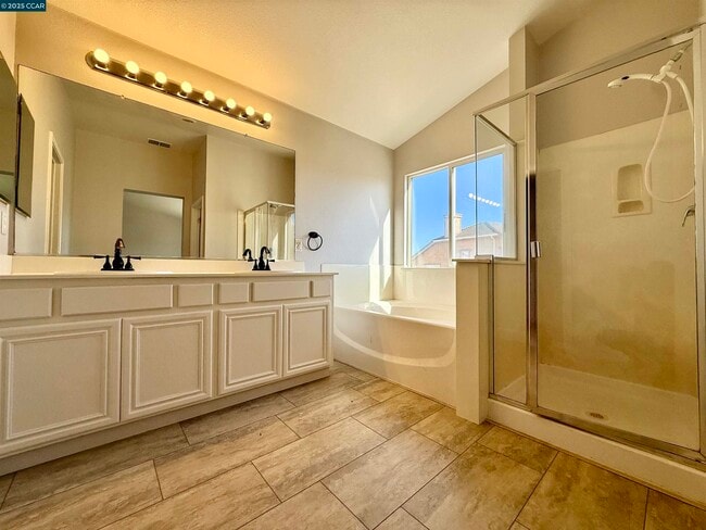 Building Photo - 4431 Meadow Valley Cir