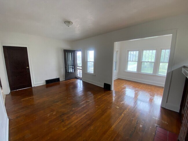 Building Photo - 1128-1130 E 168th Street