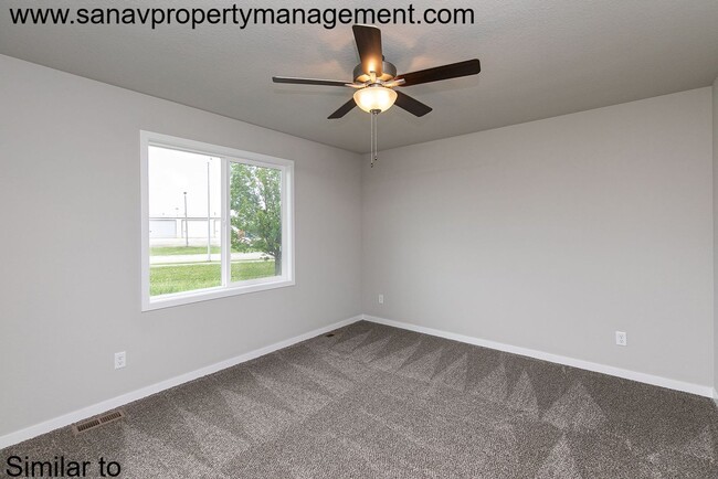 Building Photo - Unbeatable Deal! Gorgeous 3-Bed, 2.5-Bath Ranch Home in Bondurant – Just $1800/Month!