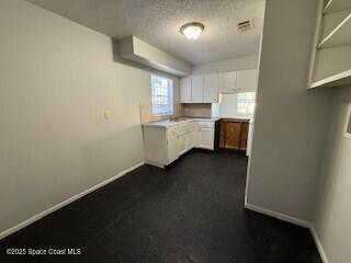 Building Photo - 711 Thomas Ln