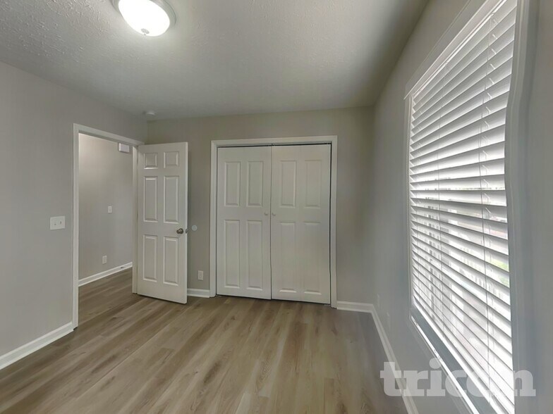 Building Photo - 122 Jesse Brown Dr