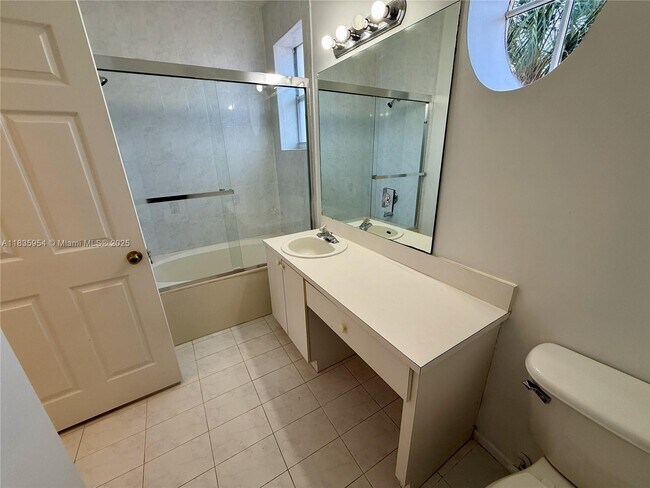 Building Photo - 8424 NW 139th Terrace