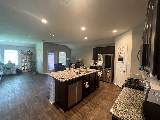 Building Photo - 20363 Green Mountain Dr