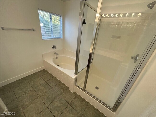 Building Photo - 554 Twilight Blue Ave