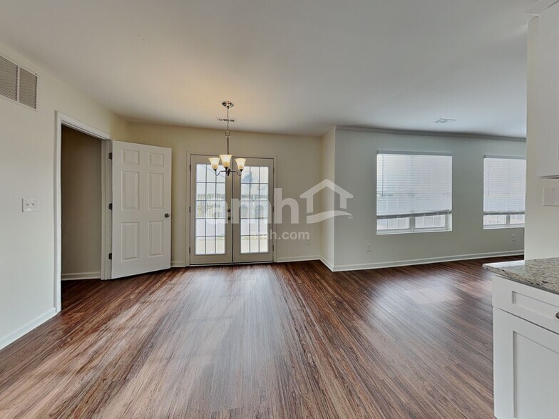 Building Photo - 1825 Beeson Park Ln