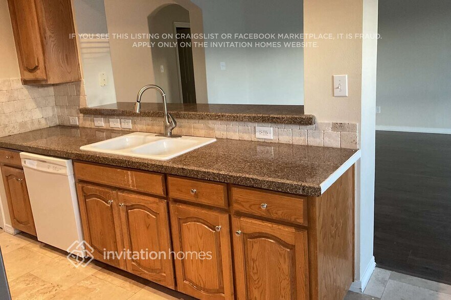 Building Photo - 4633 Poppy Hills Dr