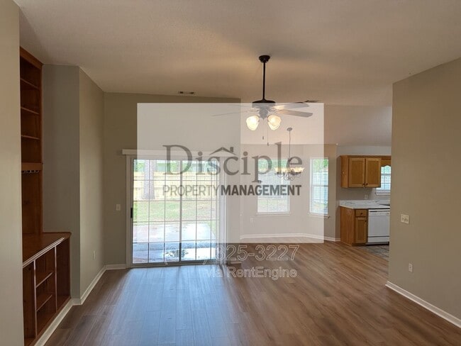Building Photo - 355 Shady Oak Cir