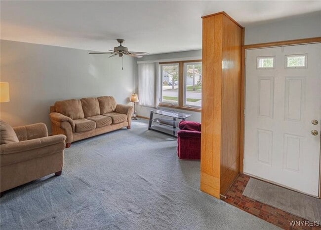 Building Photo - 1088 98th St