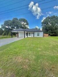 Building Photo - 164 Lake Rd