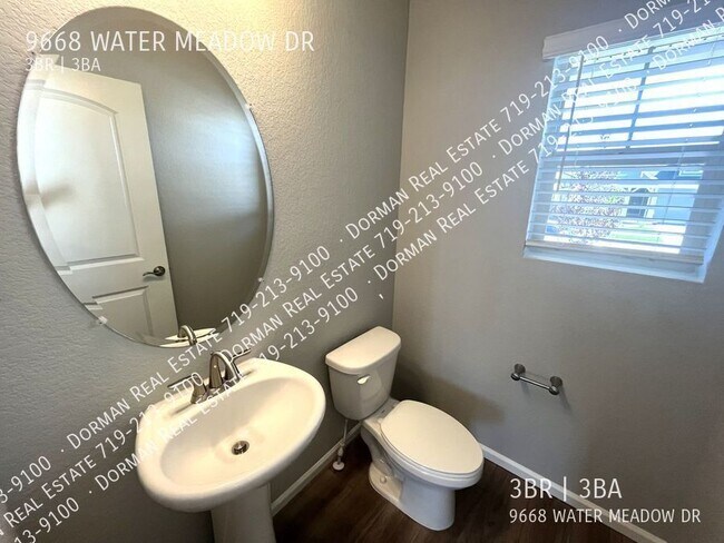 Building Photo - 9668 Water Meadow Dr