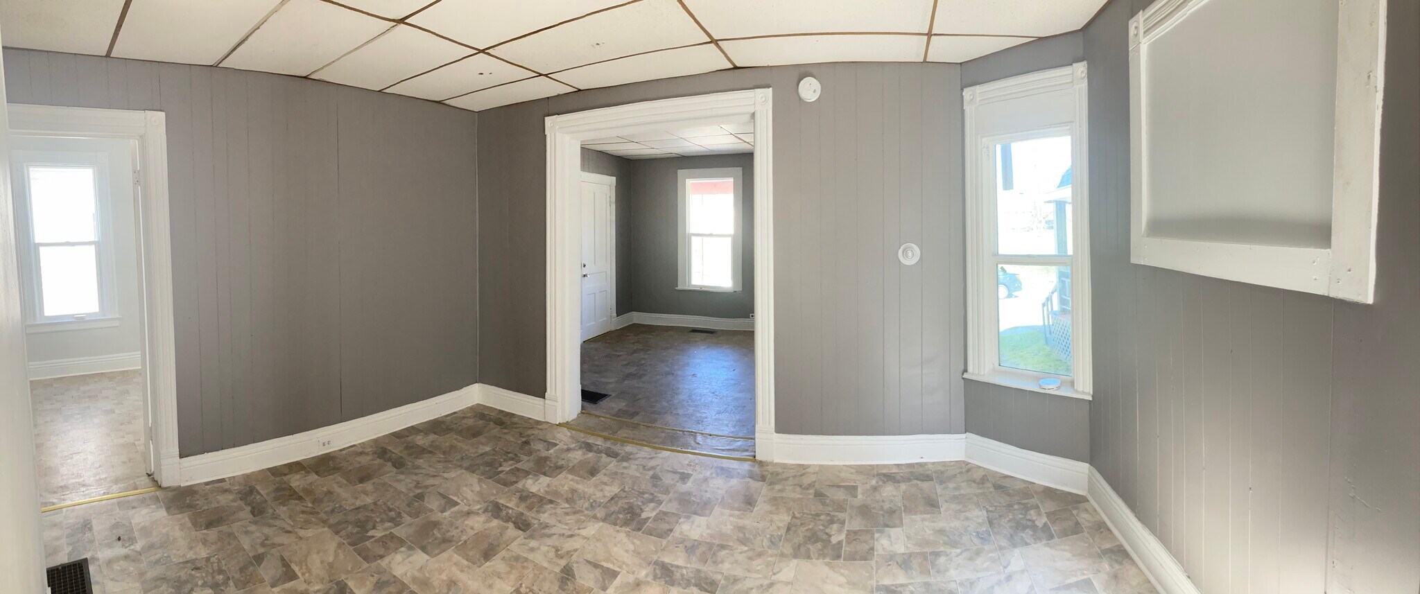 Building Photo - 159 Laurel St