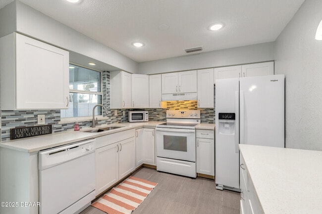 Building Photo - 5028 Palmetto St