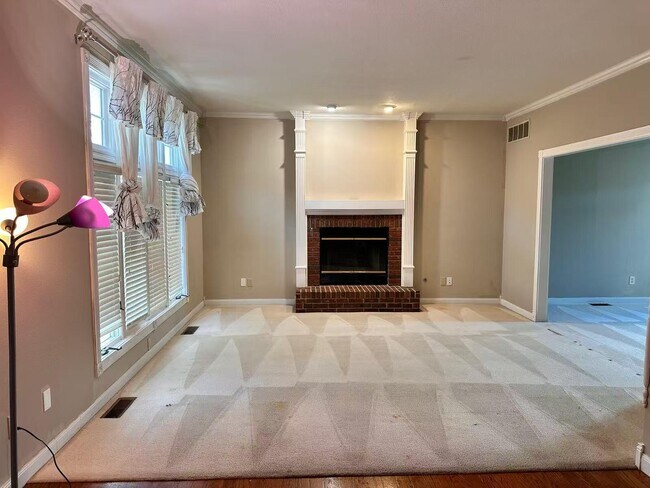 Building Photo - 1110 Brookedale Ct