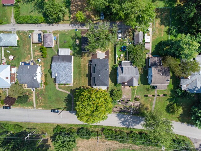 Building Photo - 5616 3rd St