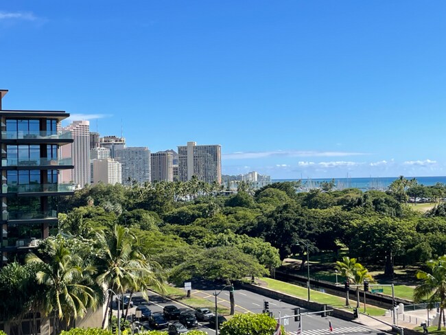 Building Photo - 1350 Ala Moana Blvd