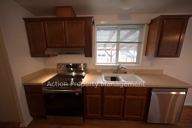 Building Photo - 3 bed 2 bath home in Monterra, a 55+ community between Sequim and Port Angeles