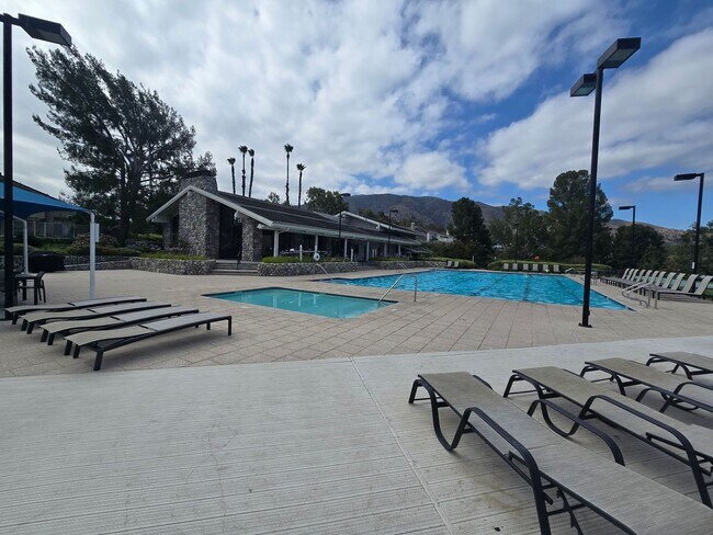 Building Photo - 4557 Feather River Rd