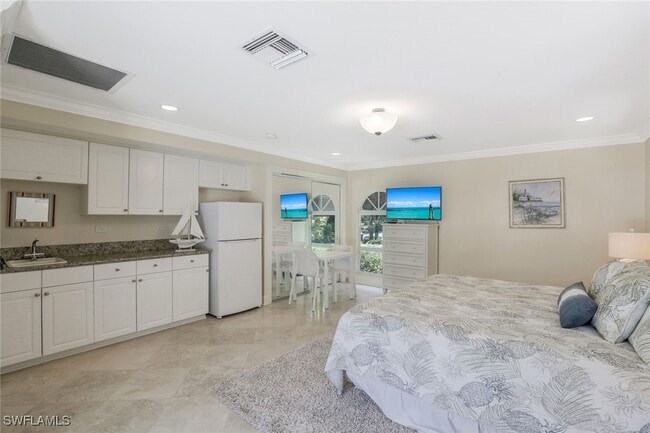 Building Photo - 655 Galleon Dr