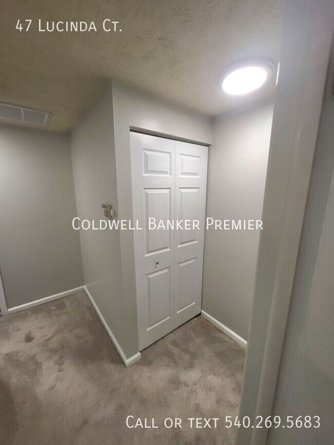 Building Photo - 47 Lucinda Ct