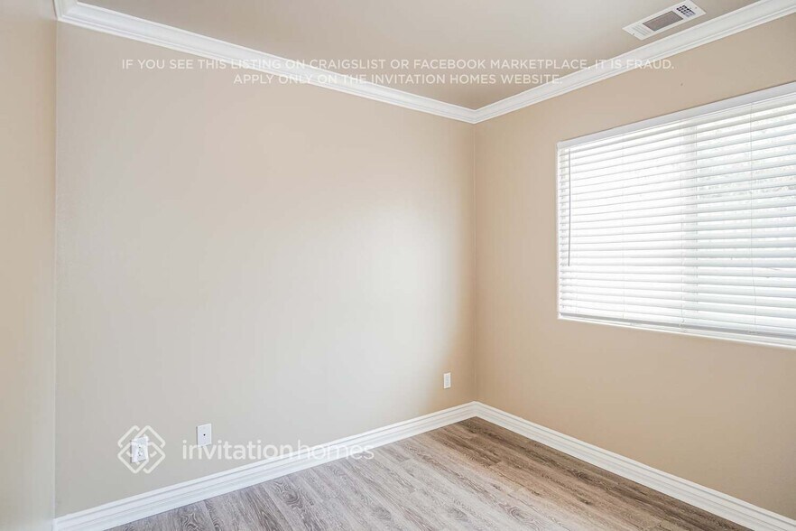 Building Photo - 1315 E Mission Rd