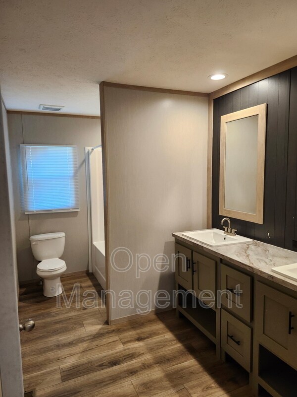 Building Photo - 3300 Voight Blvd