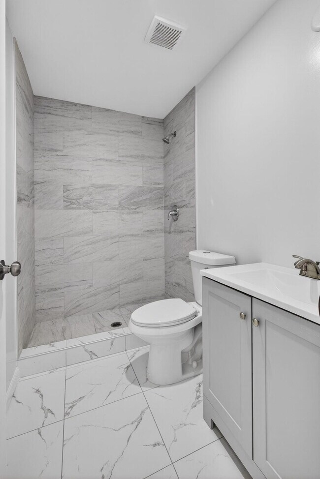 Building Photo - 3255 Avenue J