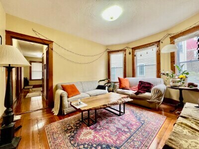 Building Photo - 29 Woodlawn St