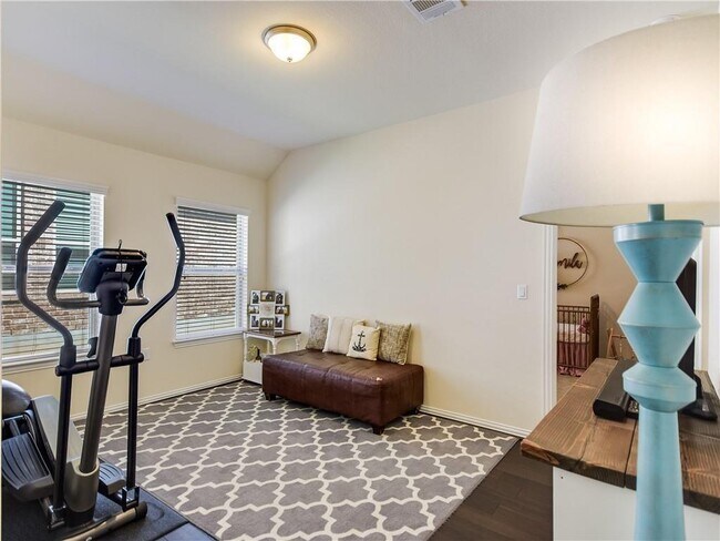 Building Photo - 701 Cardenas Ln