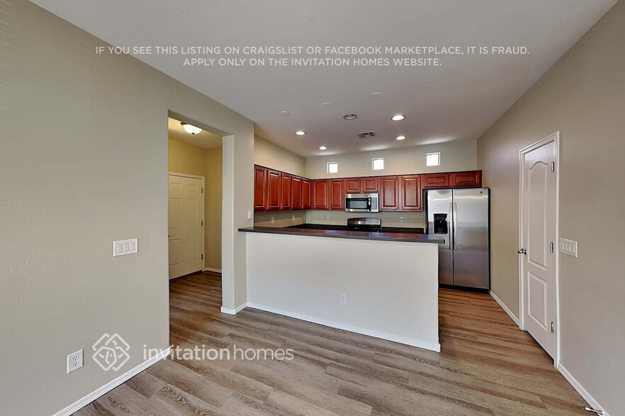 Building Photo - 2898 S Arroyo Ln