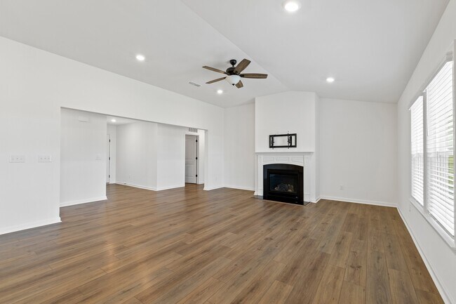 Building Photo - 7508 Frasier Fir Pl