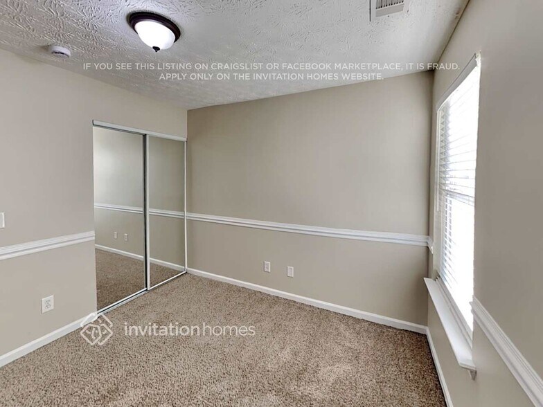 Building Photo - 131 Oak Grove Pl