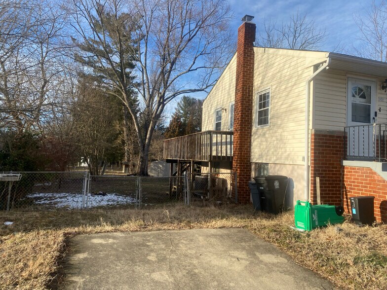 Building Photo - 8405 Spruill Dr