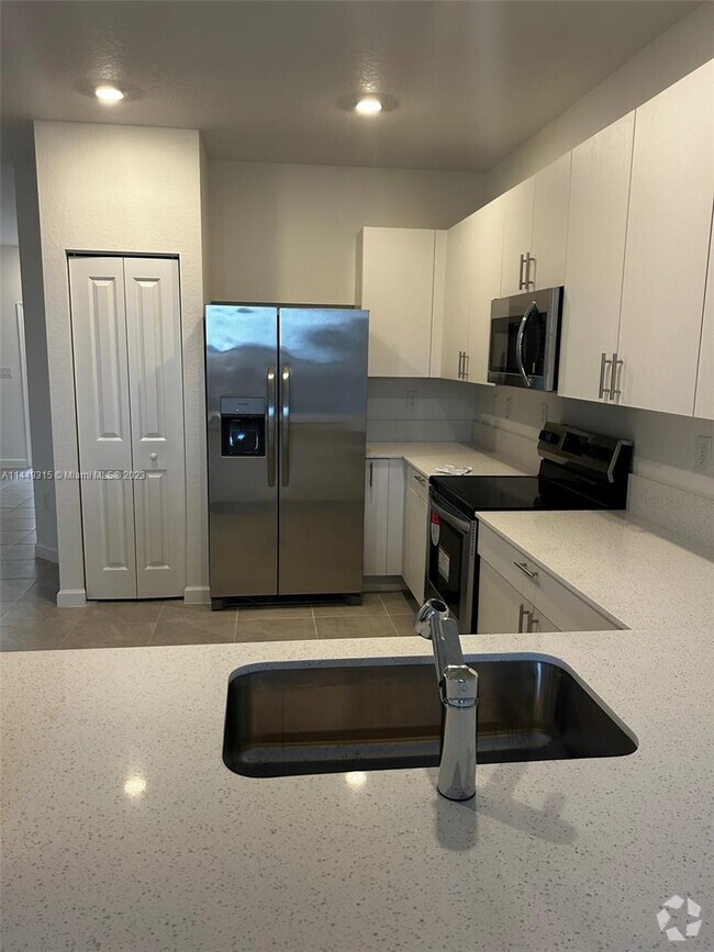 Modern Kitchen - 13152 SW 234th Ter