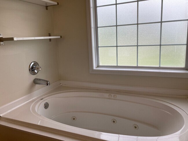 Building Photo - 2566 Leprechaun Ln