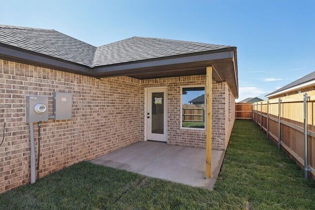Building Photo - 9004 Oakleaf Ct