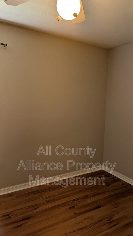 Building Photo - 1247 Maximilian Dr